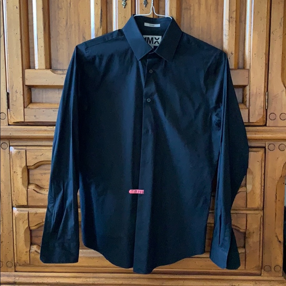 Men’s Express Fitted button-down (Small/14-14 1/2)